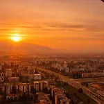 38 & 32 Floor Amazing Balcony Views, Pool , Gym, And Free Parking Скоп'є