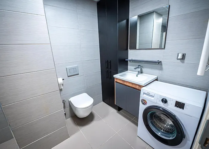 Lejlighed 38 & 32 Floor Amazing Balcony Views, Pool , Gym, And Free Parking