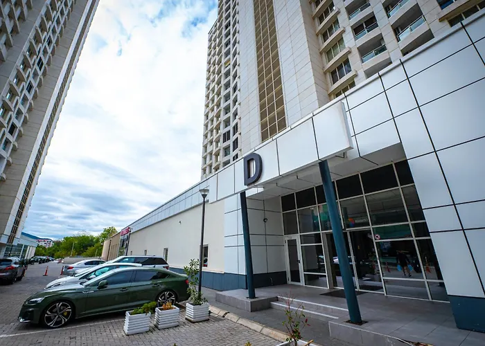 38 & 32 Floor Amazing Balcony Views, Pool , Gym, And Free Parking Lejlighed Skopje