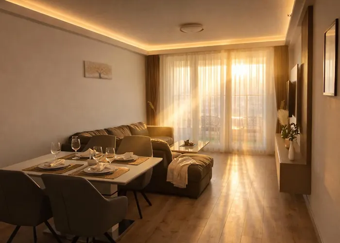 Lejlighed 38 & 32 Floor Amazing Balcony Views, Pool , Gym, And Free Parking