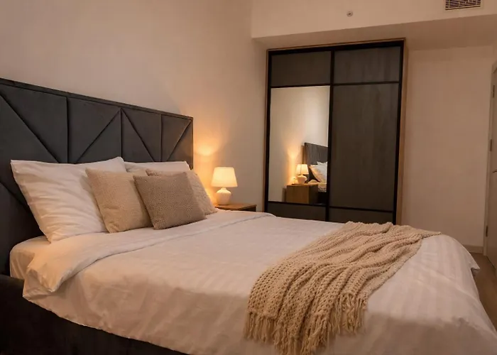 38 & 32 Floor Amazing Balcony Views, Pool , Gym, And Free Parking Lejlighed *